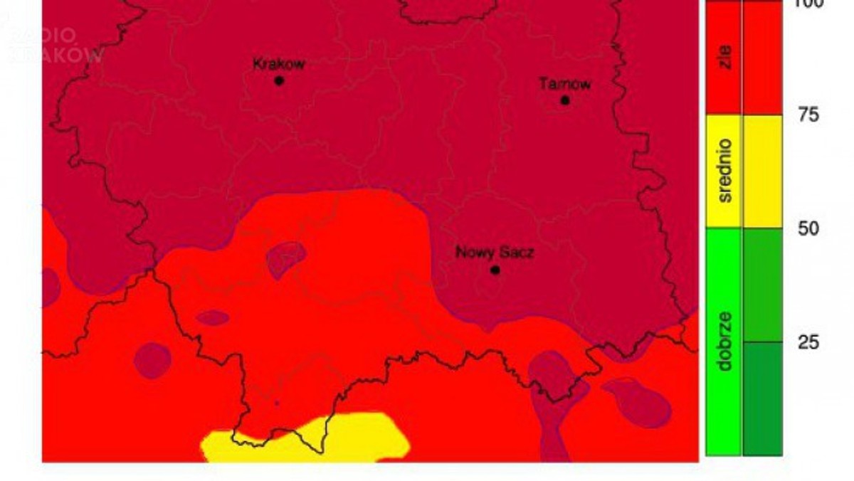 Chodzi o wszechobecne zanieczyszczenie powietrza tzw. cząstkami stałymi. Wszystko przez brak wiatru, sporą wilgoć i sezon grzewczy. Co prawda na razie syberyjskich mrozów nie ma, ale w zasadzie w każdym domu sezon grzewczy trwa - podaje Radio Kraków.