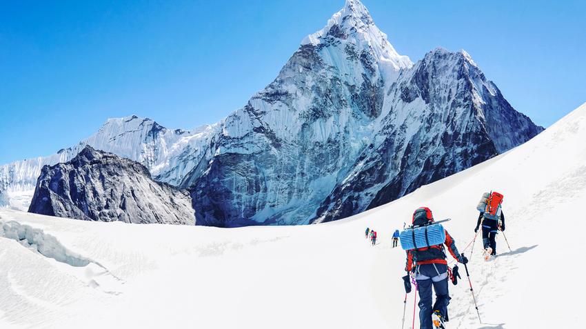 Suhajda Szilárd mentőakció Mount Everest magashegyi agyödéma