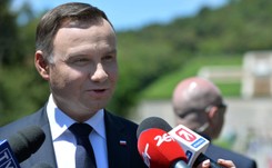 Duda z największym zaufaniem Polaków. Największą nieufność budzi Kaczyński. SONDAŻ CBOS