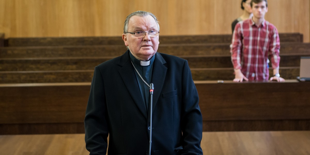 Abp. Marian Gołębiewski w sądzie