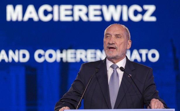 Macierewicz o "Biografii Nieautoryzowanej": W sposób brutalny i absolutnie skandaliczny zaatakowano moją żonę