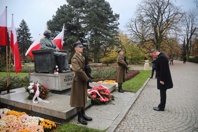 Andrzej Duda złożył kwiaty przed pomnikiem  Ignacego Jana Paderewskiego