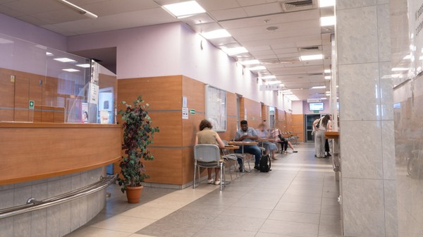 Po zakończeniu prac mieszkańcy będą mogli korzystać z: 13 stanowisk obsługi, punktu informacyjnego, miejsc do wypełniania dokumentów, opłatomatu i nowoczesnej poczekalni. 