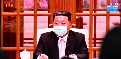 Co się dzieje w Korei Północnej? Władze mówią o setkach tysięcy ludzi cierpiących na "gorączkę niezidentyfikowanego pochodzenia"