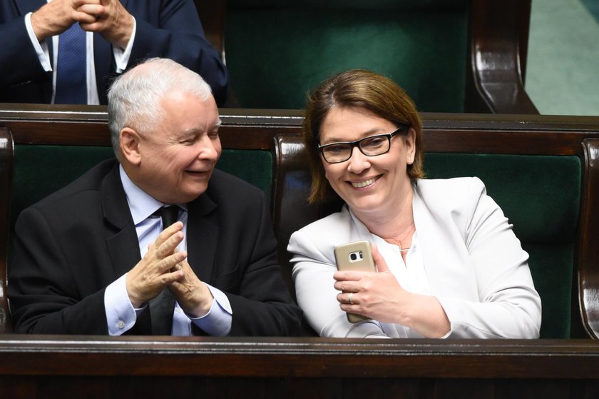 Jarosław Kaczyński i Beata Mazurek 