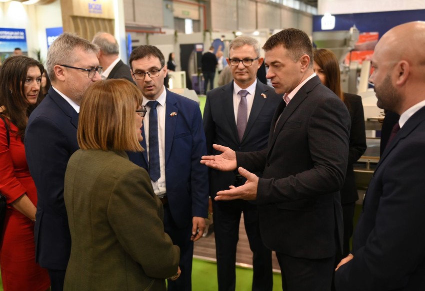 Branislav Trifunović, predsednik IO Kompanije Dunav osiguranje informisao goste o rezultatima poslovanja
