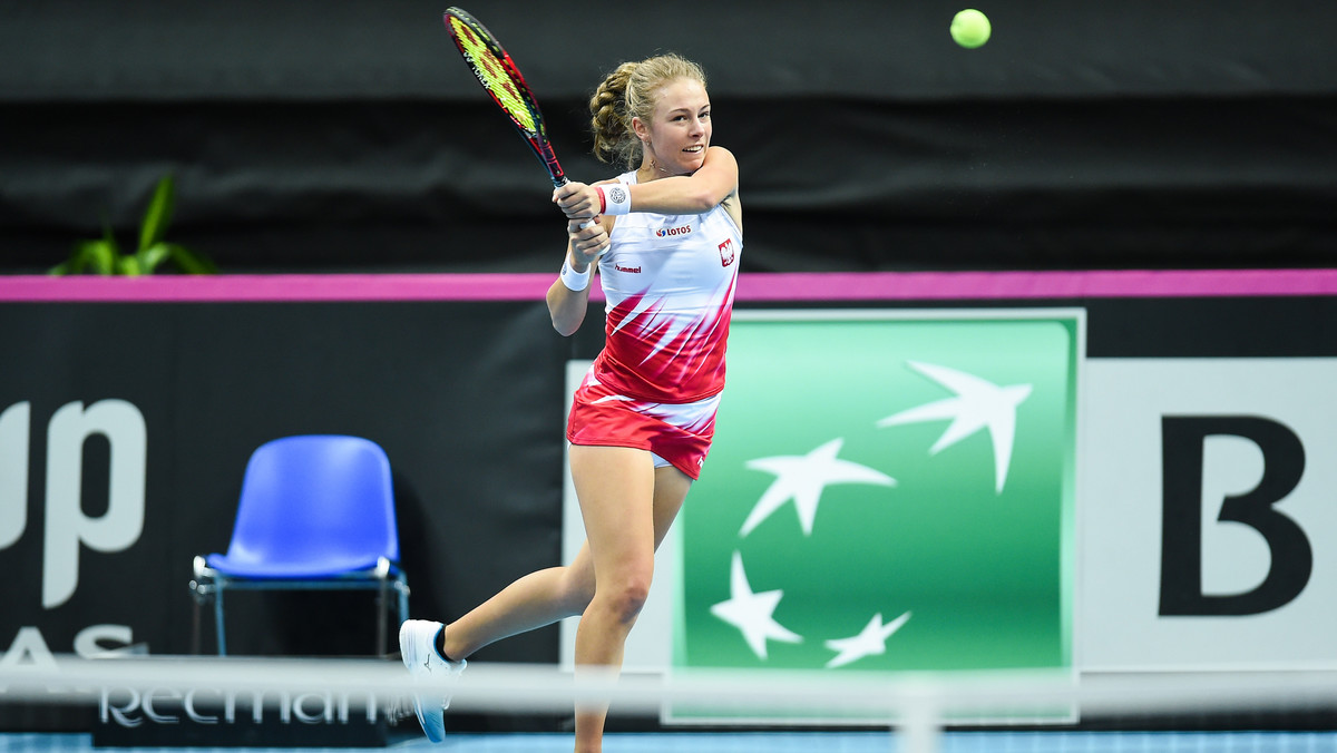 Magdalena Fręch została wyeliminowana w drugiej rundzie turnieju ITF w Shenzhen. Polka przegrała 5:7, 6:0, 3:6 z Clarą Tauson, która w styczniu wygrała juniorski Australian Open.
