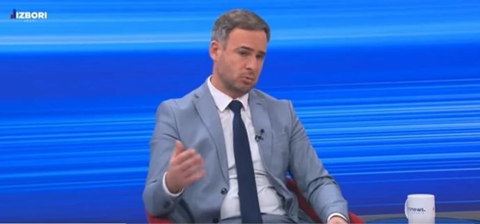 Aleksić je rekao da "apsolutno nije želeo da preuzme ljude iz SDS-a" u svoju stranku