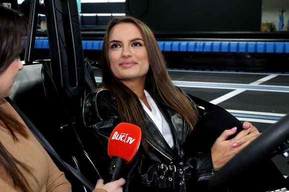 "OSTAO JE JEDINO MUŠKO SA TOLIKO DECE I ŽENA" Barbara Bobak brani Darka Lazića, pa šokirala stavom o Jakovu: "Mlad je, može da ga pokvari" (VIDEO)