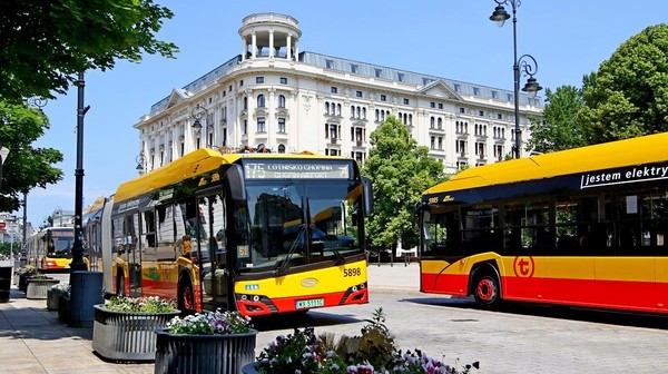 Kolejne Solarisy wyjadą na ulice Warszawy Są bardziej nowoczesne od poprzednich