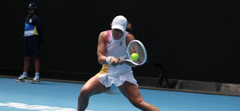 Iga Świątek odprawiła Katerinę Siniakovą. Polka w drugiej rundzie Australian Open