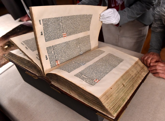 Unikatowe starodruki w klasztorze ojców bernardynów w Krakowie