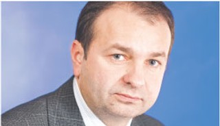 Komentarz redakcji: Nieugięci urzędnicy