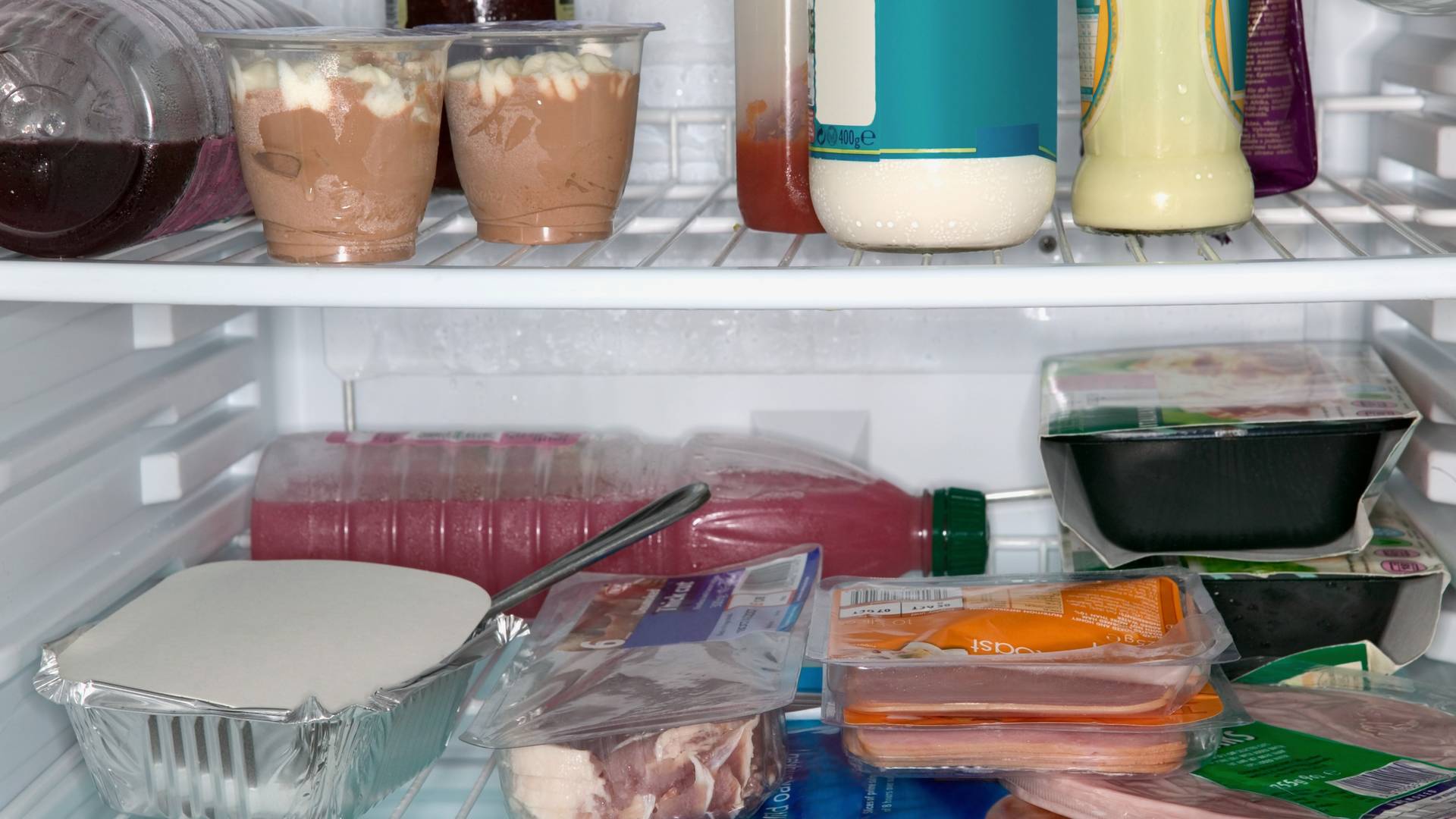 Namirnice koje hitno morate da izbacite iz frižidera zbog roka trajanja