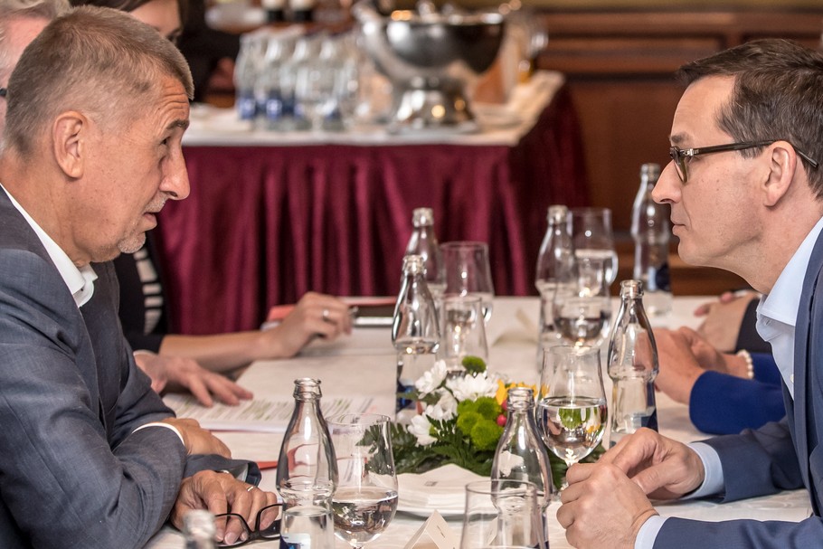 Andrej Babisz i Mateusz Morawiecki, szefowie rządów Czech i Polski