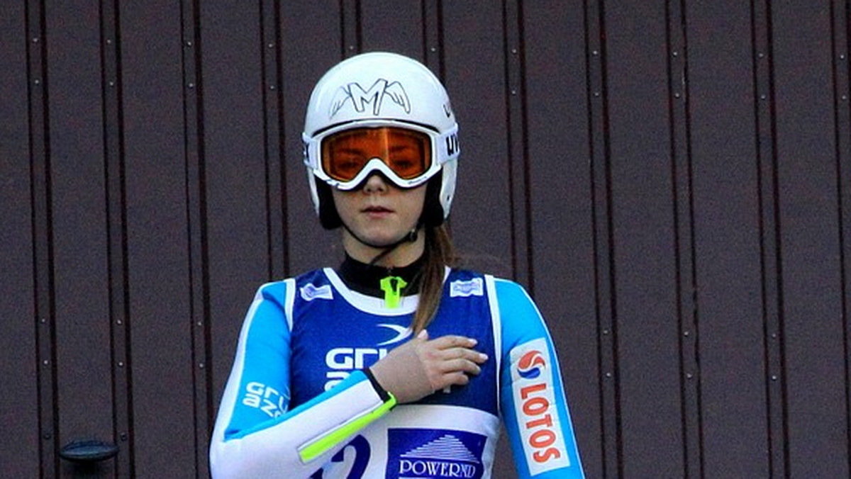 - Mam nadzieję, że to wydarzenie przyczyni się do rozwoju skoków narciarskich kobiet w naszym kraju. Teraz coraz więcej dziewczyn w Polsce będzie skakało i tym samym ten poziom skoków będzie coraz wyższy - powiedziała Magdalena Pałasz, pierwsza mistrzyni Polski kobiet w skokach narciarskich.