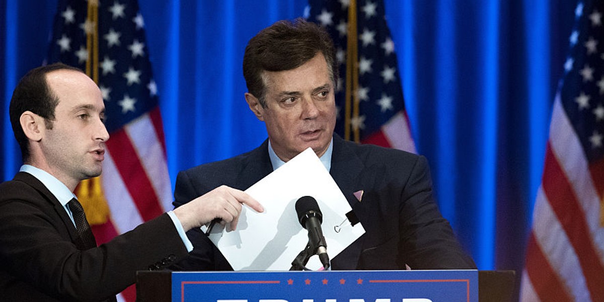 Paul Manafort (drugi z lewej) to doradca polityczny i lobbysta, który w 2016 roku pracował dla Donalda Trumpa. Przez trzy miesiące był też szefem jego kampanii prezydenckiej