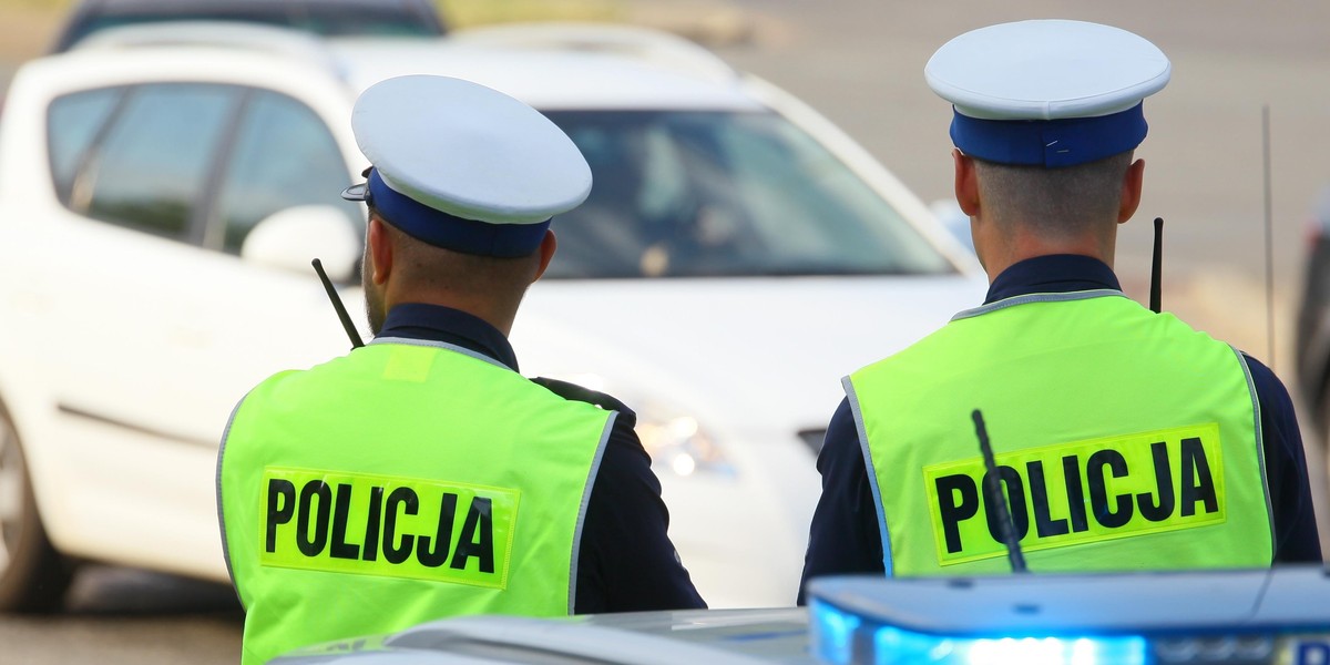 Policjanci pobili się o miejsce parkingowe? 