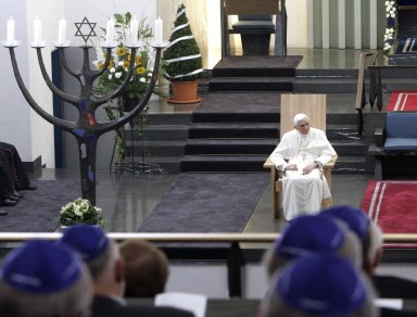 GERMANY-POPE-WYD-JEWS-SYNAGOGUE