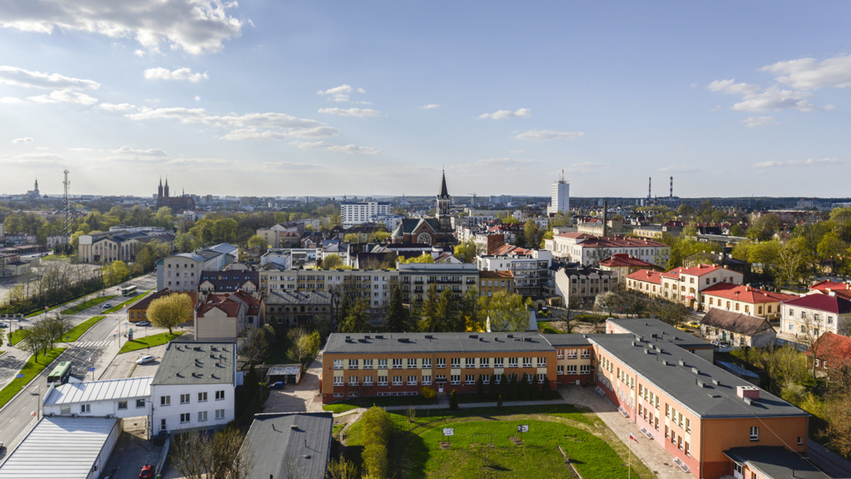 Ponad 200 fotografii przedstawiających Białystok z końca XIX wieku, a także z okresu międzywojennego, prezentowane jest na wystawie podczas Miesiąca Fotografii w Mińsku na Białorusi. To fotografie autorstwa Józefa Sołowiejczyka i Bolesława Augustisa.