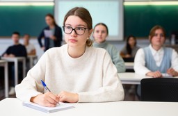 Polski na egzaminie ósmoklasisty 2024: Takie zadania i tematy były w latach 2021-2023