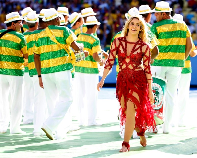 Ceremonię swym występem uświetniła kolumbijska piosenkarka Shakira, która na Maracanie pojawiła się z synem Milanem.