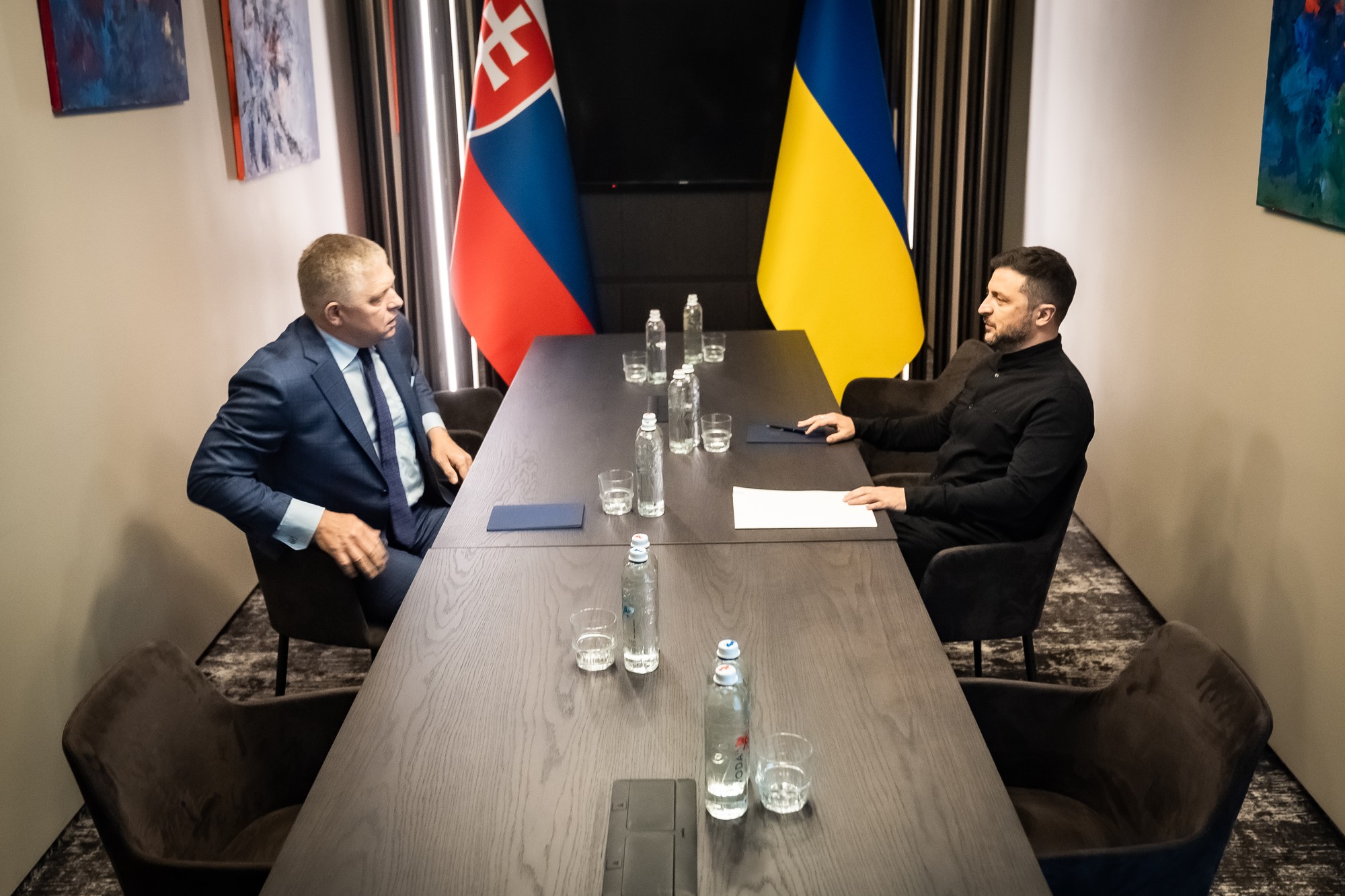 Premiér Fico sa v Užhorode stretol s ukrajinským prezidentom Zelenským.