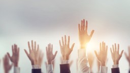 Polacy źle oceniają sytuację w kraju [BADANIE CBOS]