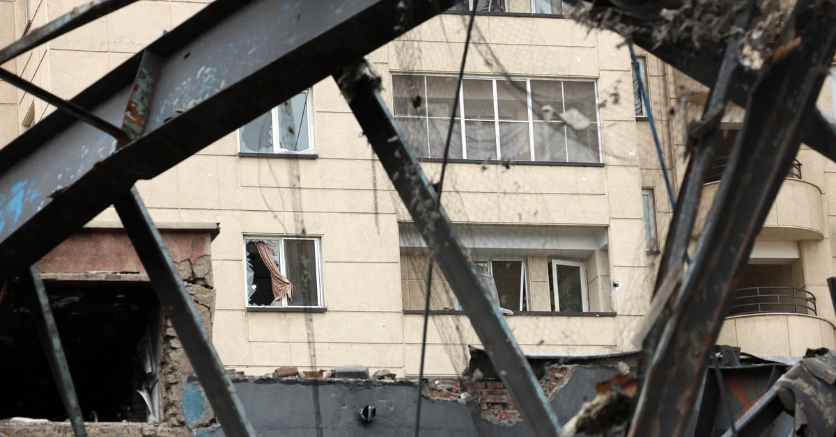 Iran twierdzi, iż zniszczył ukraiński magazyn w ZEA. Kijów dementuje