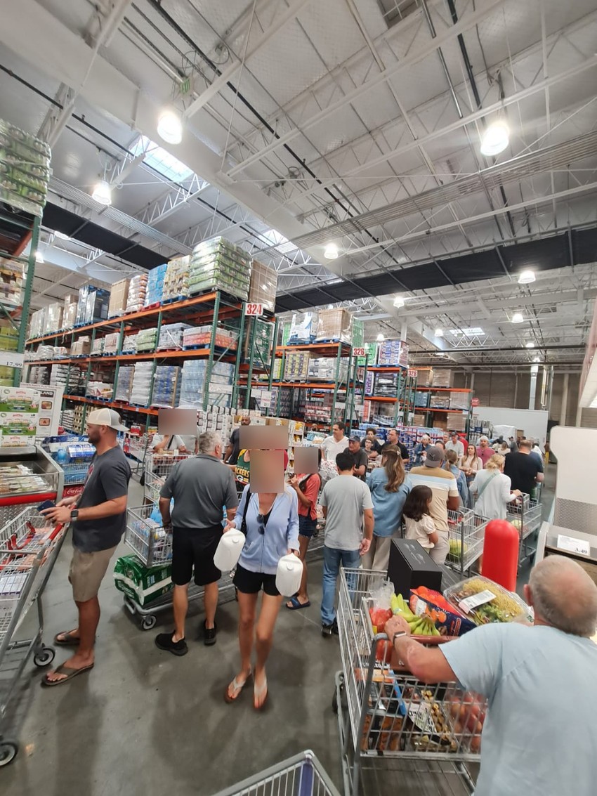 Srbin Stefan usred uragana na Floridi