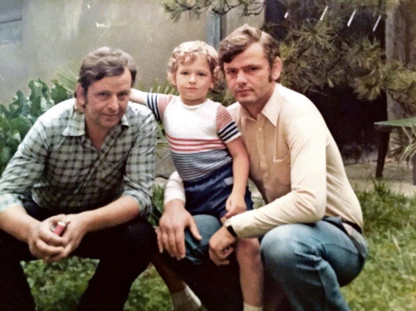 Braća Ivković sa mlađim rođakom