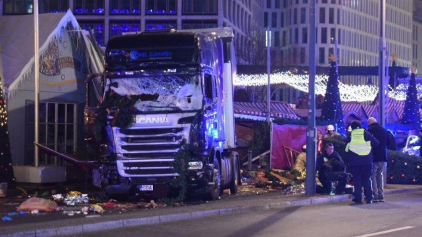 Polska ciężarówka wjechała w tłum ludzi w Berlinie