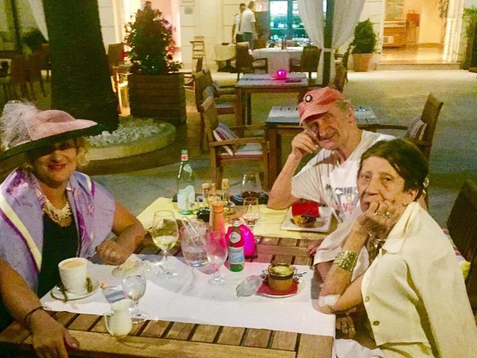 Isidora Bjelica sa roditeljima
