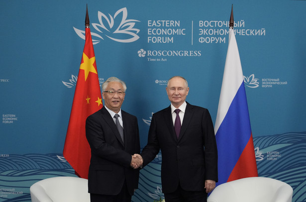 Zhang Guoqing i Władimir Putin