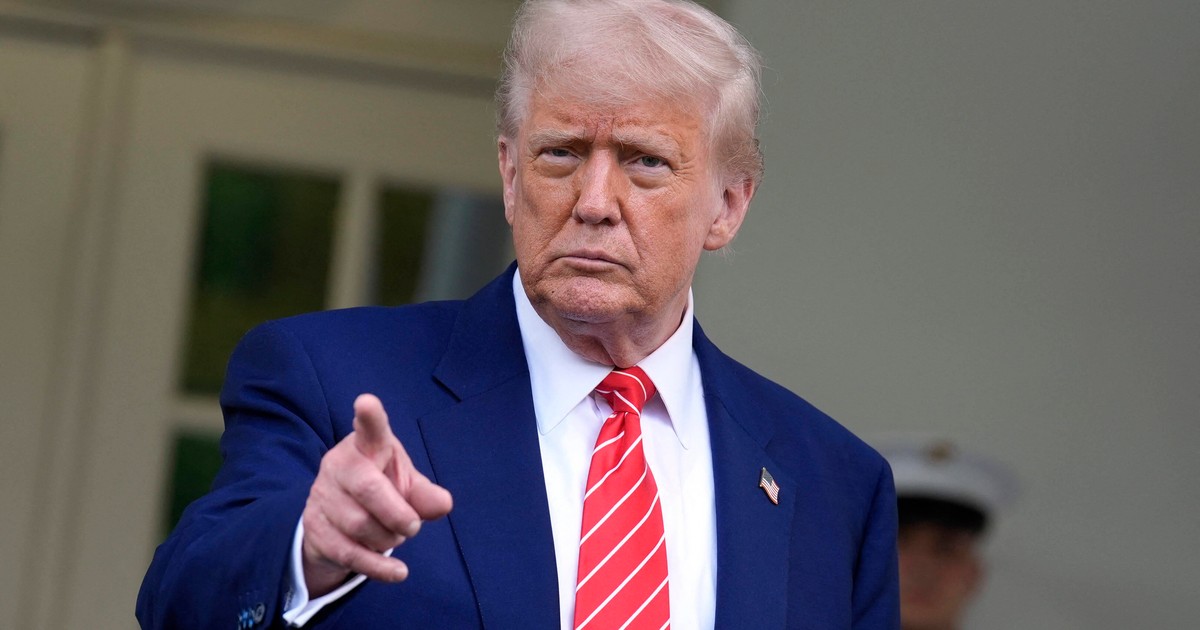 Katolicy odwracają się od Trumpa. Spór z papieżem pogrąży Republikanów?