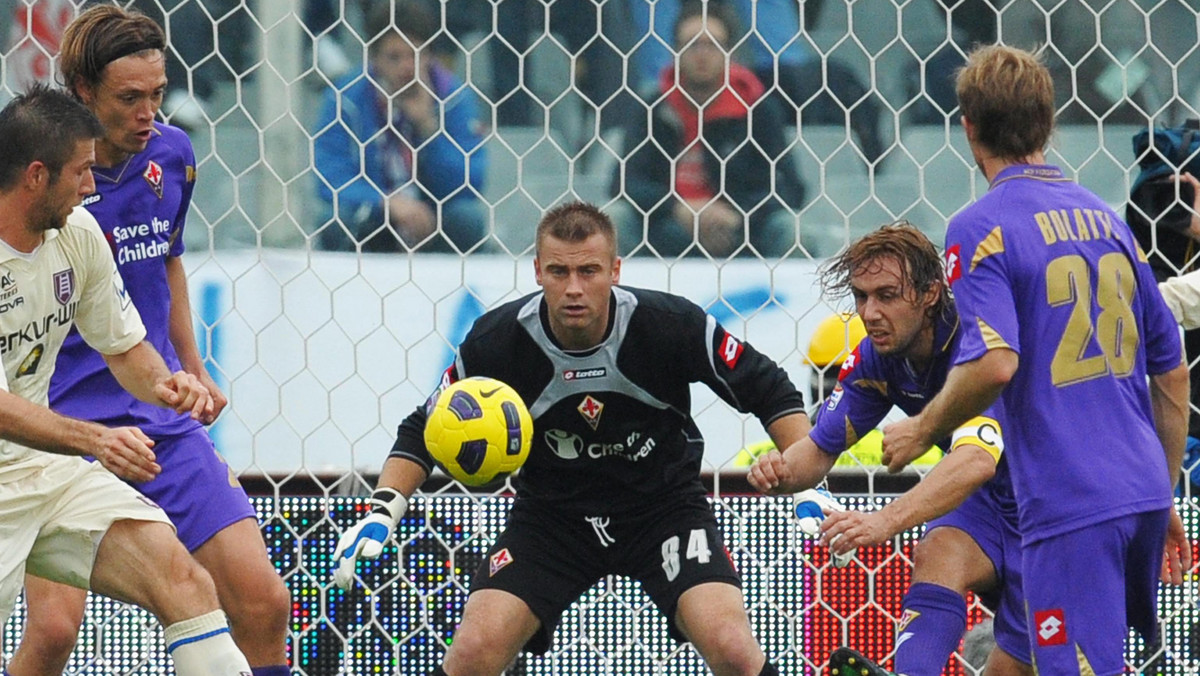 Artur Boruc staje przed pierwszą poważną próbą po przejściu do włoskiej Serie A. W 11. kolejce jego Fiorentina zmierzy się na wyjeździe z Romą, w barwach której zagra powracający do składu Francesco Totti.