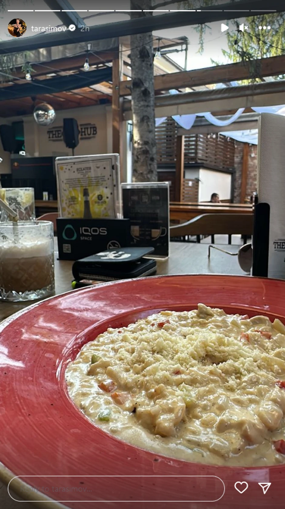 Tara i Danilo u istom kafiću