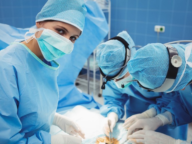 Gde hirurzi stavljaju svoje burme pre operacije, detalji mnoge iznenadili