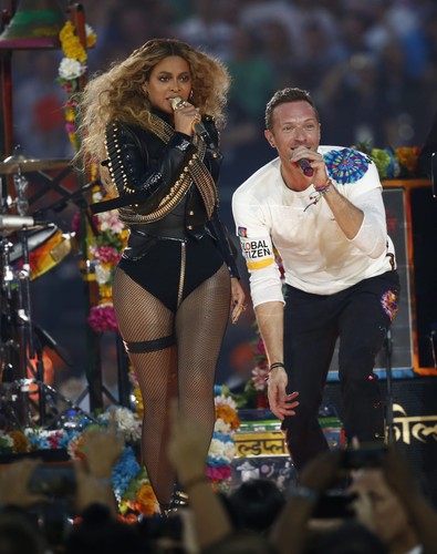 Beyoncé i Chris Martin na Super Bowl 2016