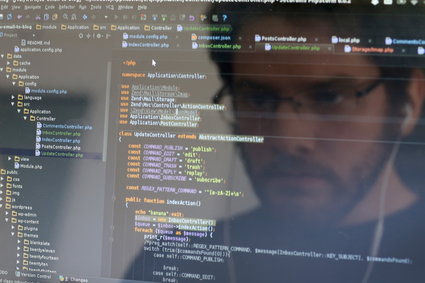 W globalnym badaniu programiści odpowiedzieli, czy pisaliby kod w "nieetycznych celach"