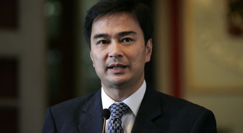 U Tajlandu su i bivši premijeri na meti: Abhisit Vejajiva