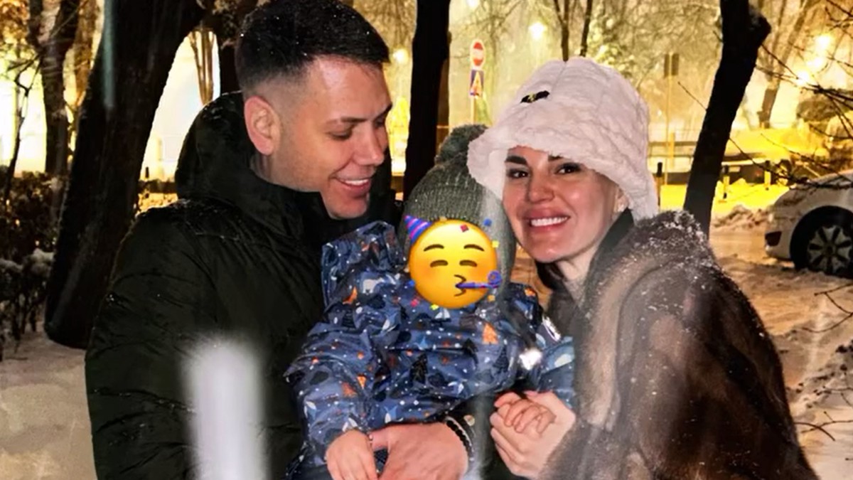 Jovana i Bogdan sa sinom