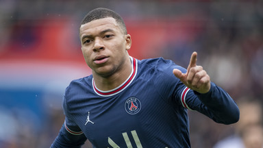 Niespodziewane wieści w sprawie Mbappe. Gwiazdor PSG podpisał już ponoć kontrakt z Realem!