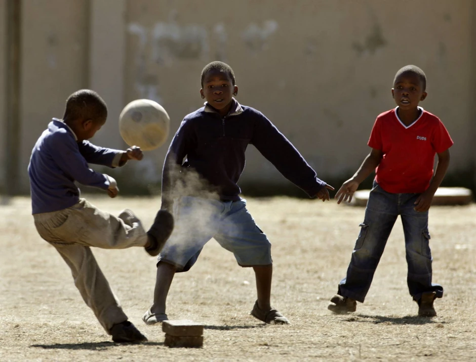U Africi broj dece koja idu u školu se udvostručio