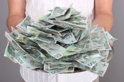 Jak rozciągała się siatka płac, czyli skąd wzięły się nierówności pensji w Polsce