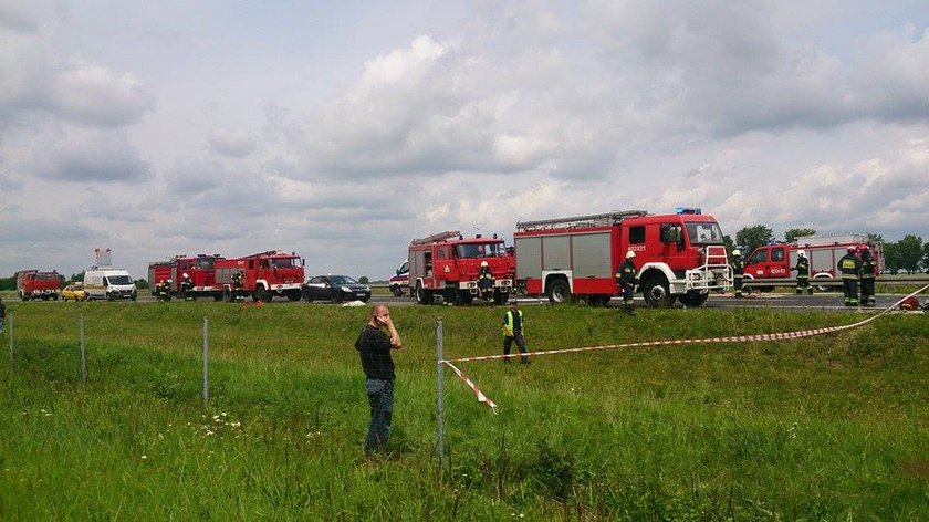 Wypadek na autostradzie A 4. Autobus i ciężarówka stanęły w ogniu