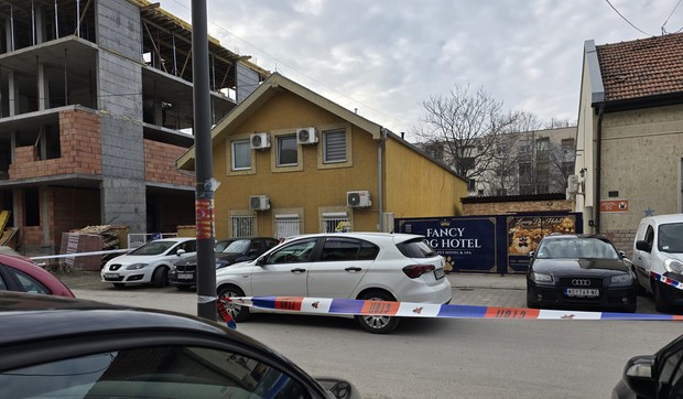 Izboden taksista u Novom Sadu 