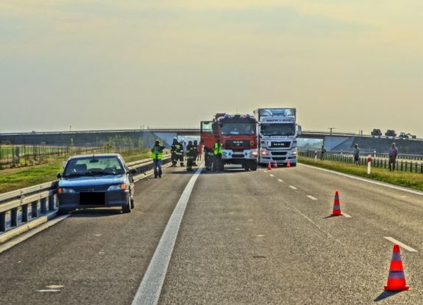 65-letni kierowca zasłabł na trasie S8