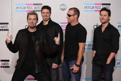 Bezprzykładne okrucieństwo. Policja w Kanadzie zmusza pijanych kierowców do słuchania Nickelback