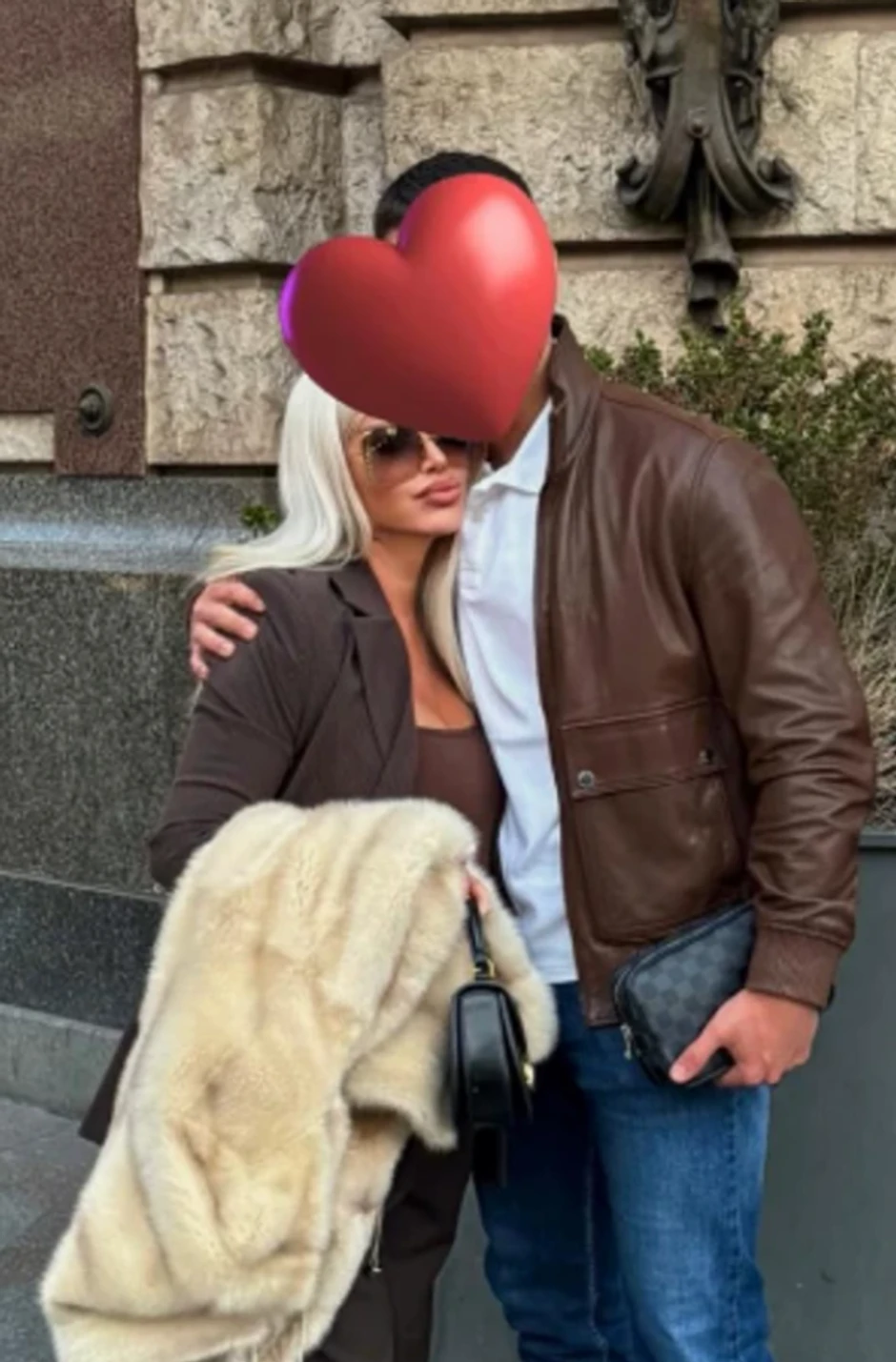 Dara Bubamara sa novim dečkom